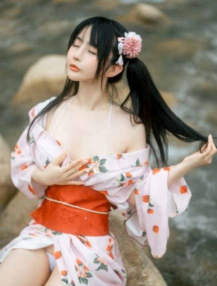 欧美日韩在线精品视频二区_1080在线手机播放