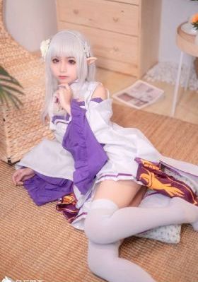 日韩美女斗舞_720全集免费观看