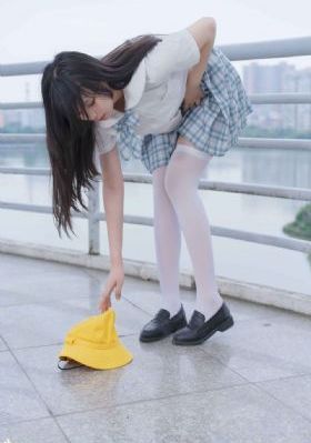 欧美丰满裸女_HD手机免费观看完整