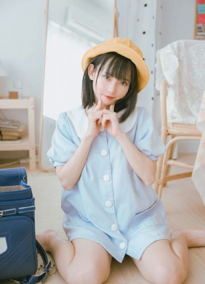 欧美背部纹身男生_DVD在线观看
